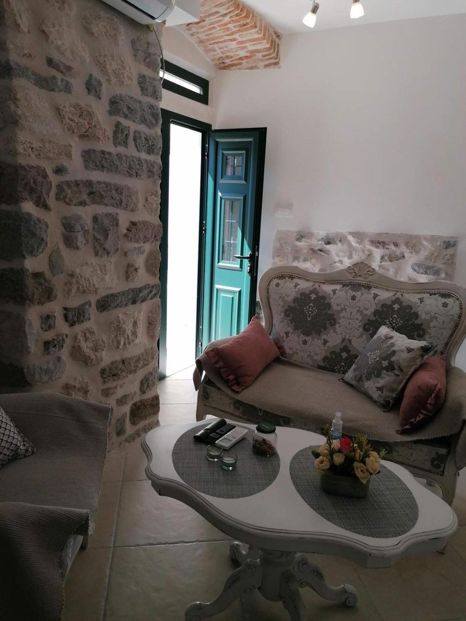 New Renovated Old Town Martiva Apartment Kotor Quarto foto