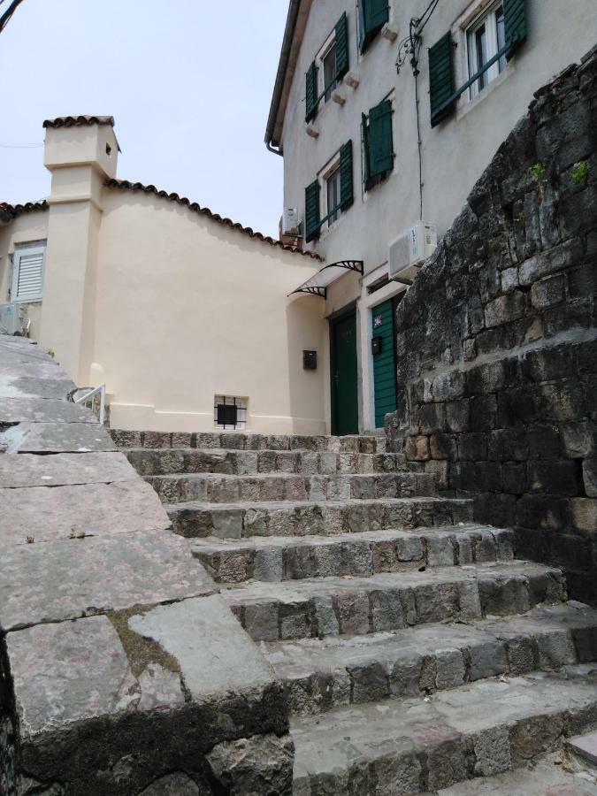 New Renovated Old Town Martiva Apartment Kotor Exterior foto